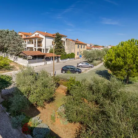 Апартаменти Eda 1873 *