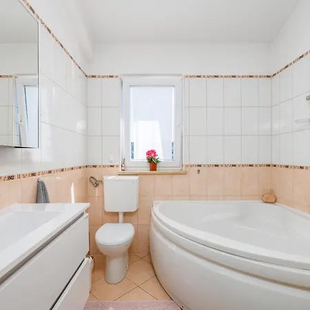 Eda 1873 Apartment *