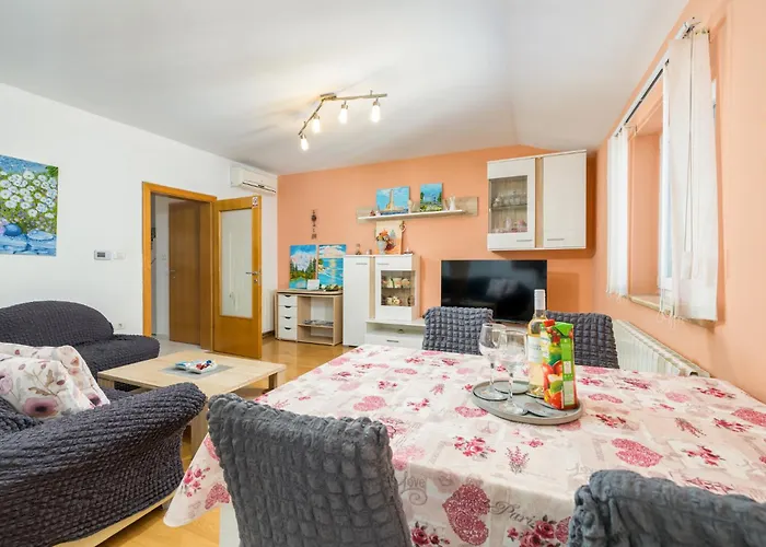 Eda 1873 Apartment