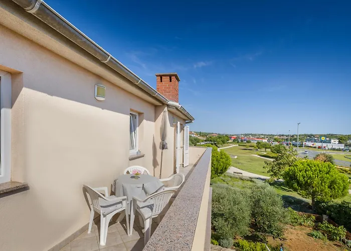 Eda 1873 Apartamento Pula